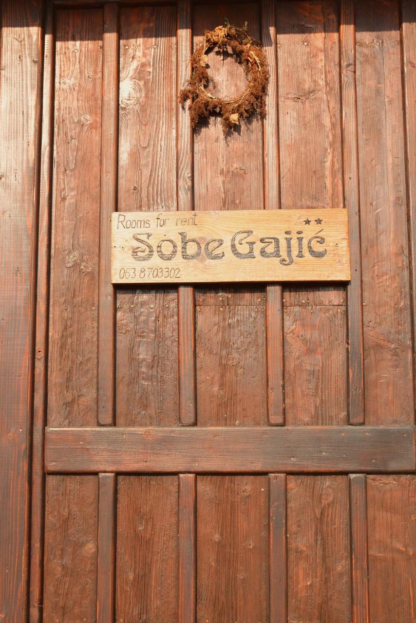 Sobe Gajic Sremski Karlovci Exterior foto
